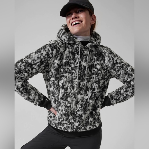 Athleta Tugga Sherpa Jacquard Hoodie - Picture 1 of 9